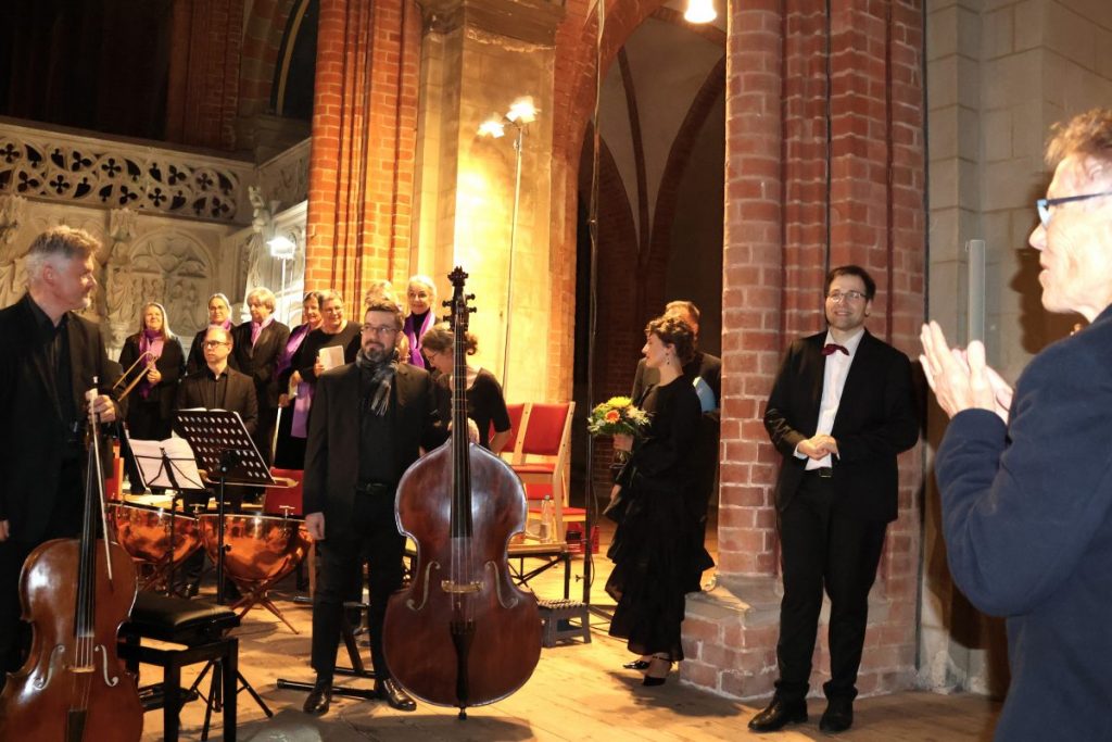 2025 - Havelberg, Dom Sankt Marien: Aufführung Händel "Messiah" mit dem Orchester für Alte Musik Stettin, Havelberger Vokalensemble, Solisten, Leitung: Domkantor Matthias Bensch.