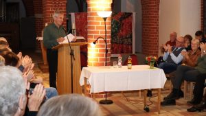 2025-09-30-havelberg-paradiessaal-havelberger-dialoge-wladimir-kaminer-buchvorstellung-lesung